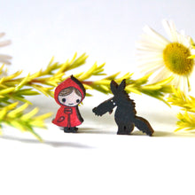 Load image into Gallery viewer, Sonia Brit studs - red riding hood