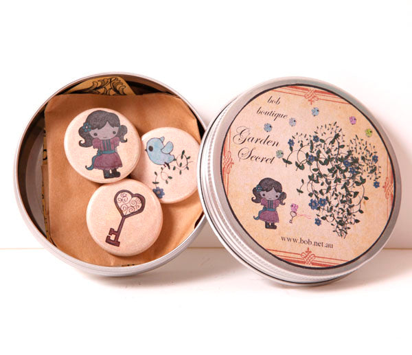 Tin badge set - Secret garden